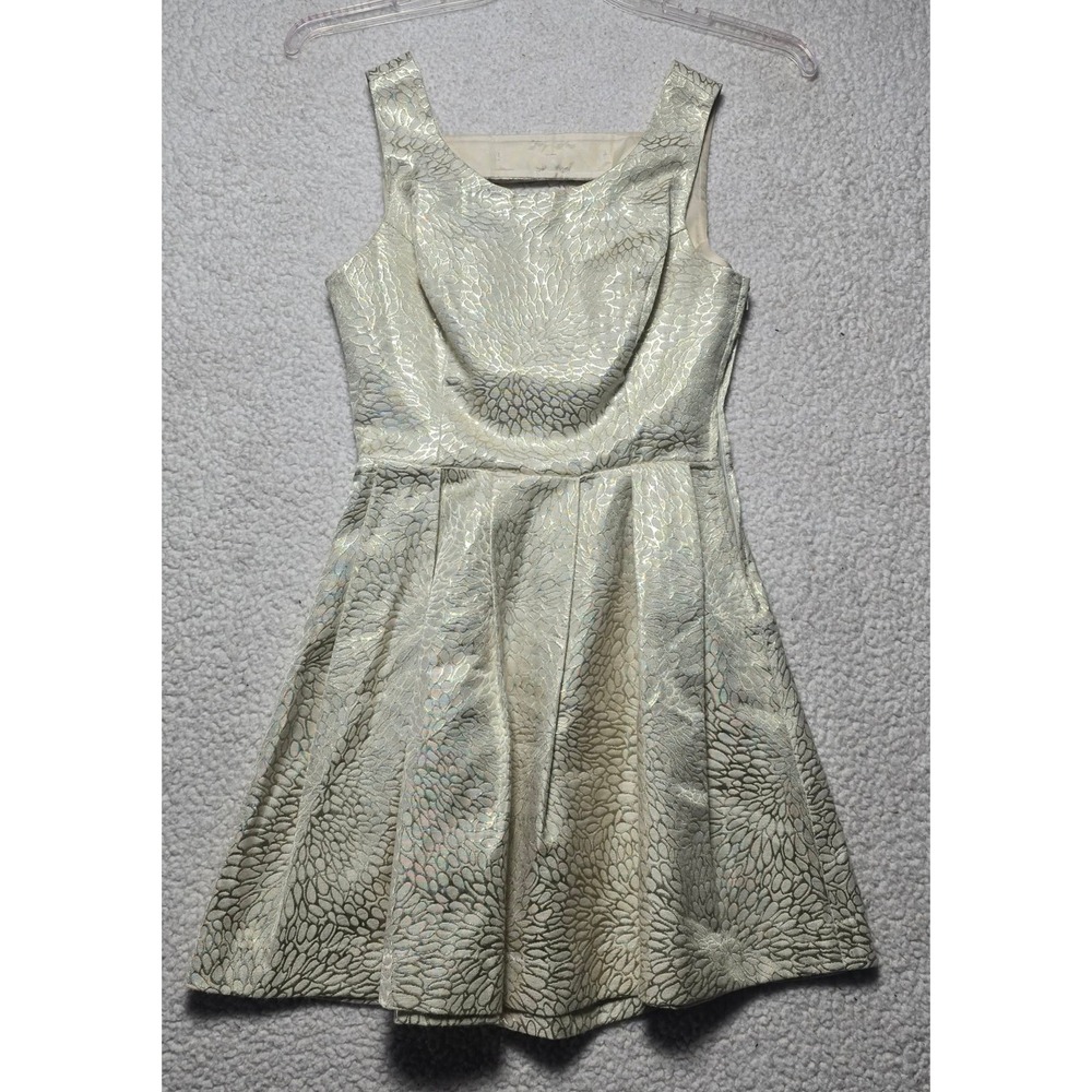 GB Gold Metallic Jacquard Bow Back Fit and Flare Cocktail Dress Size 1 VTG Y2K
